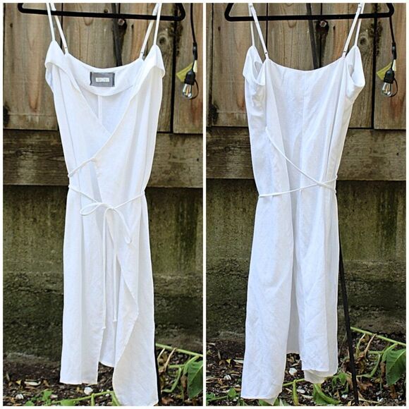Reformation - "Cruz" Wrap Dress in White Linen, size Small #14 - Picture 2 of 12